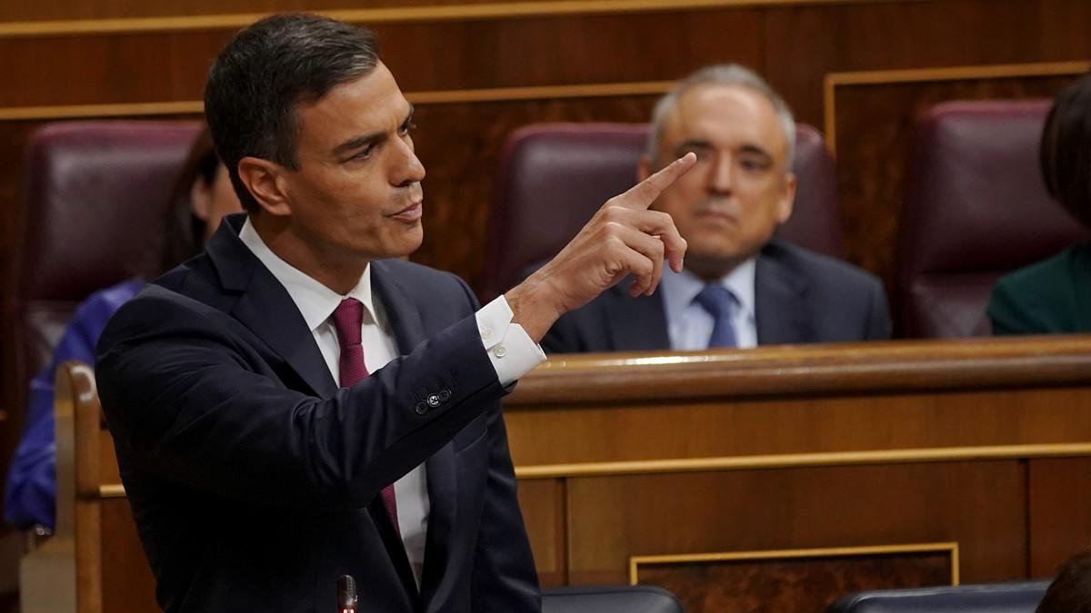 edro Sánchez, durante el pleno del Congreso.-JOSE LUIS ROCA