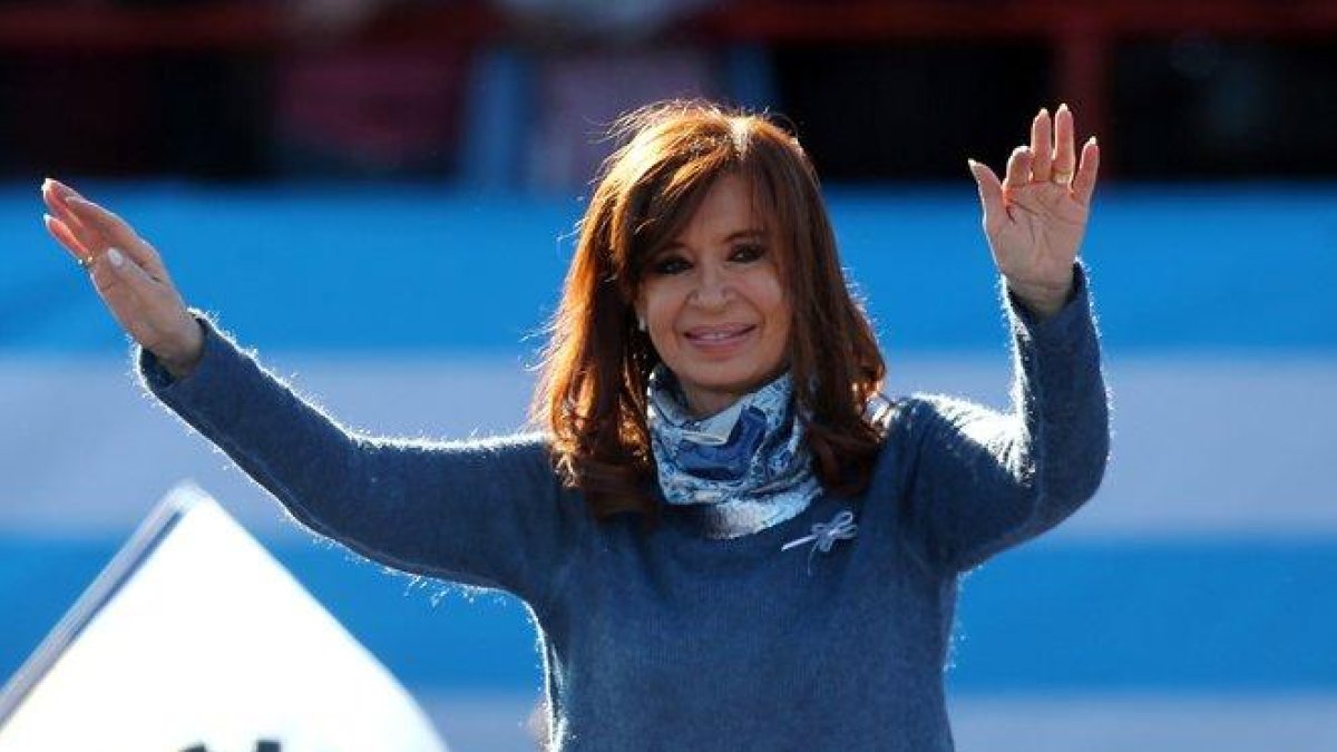 Cristina Fernandez de Kirchner podría ir a prisión por supuestos sobornos a empresarios.-REUTERS