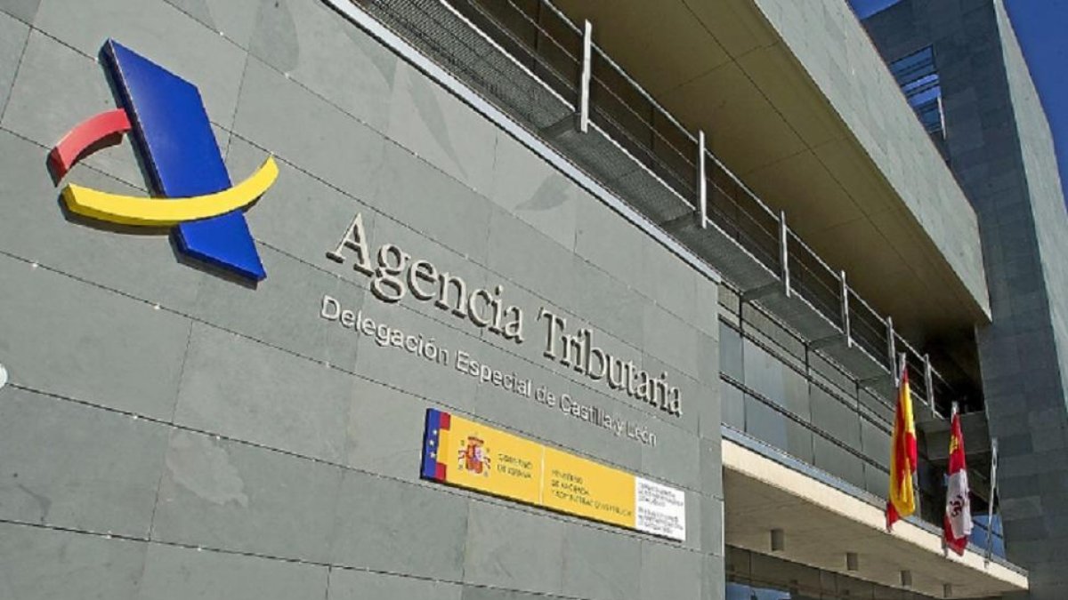 Fachada de la Agencia Tributaria en Valladolid. - E.M.