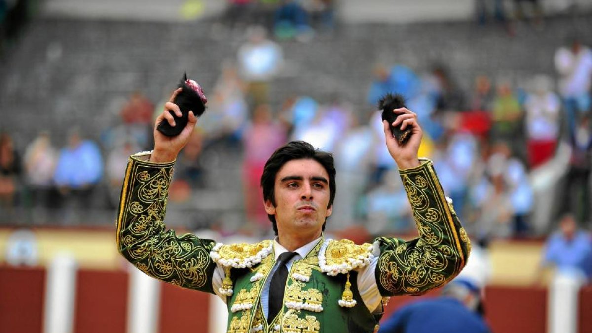 Miguel Ángel Perera.-José Salvador.
