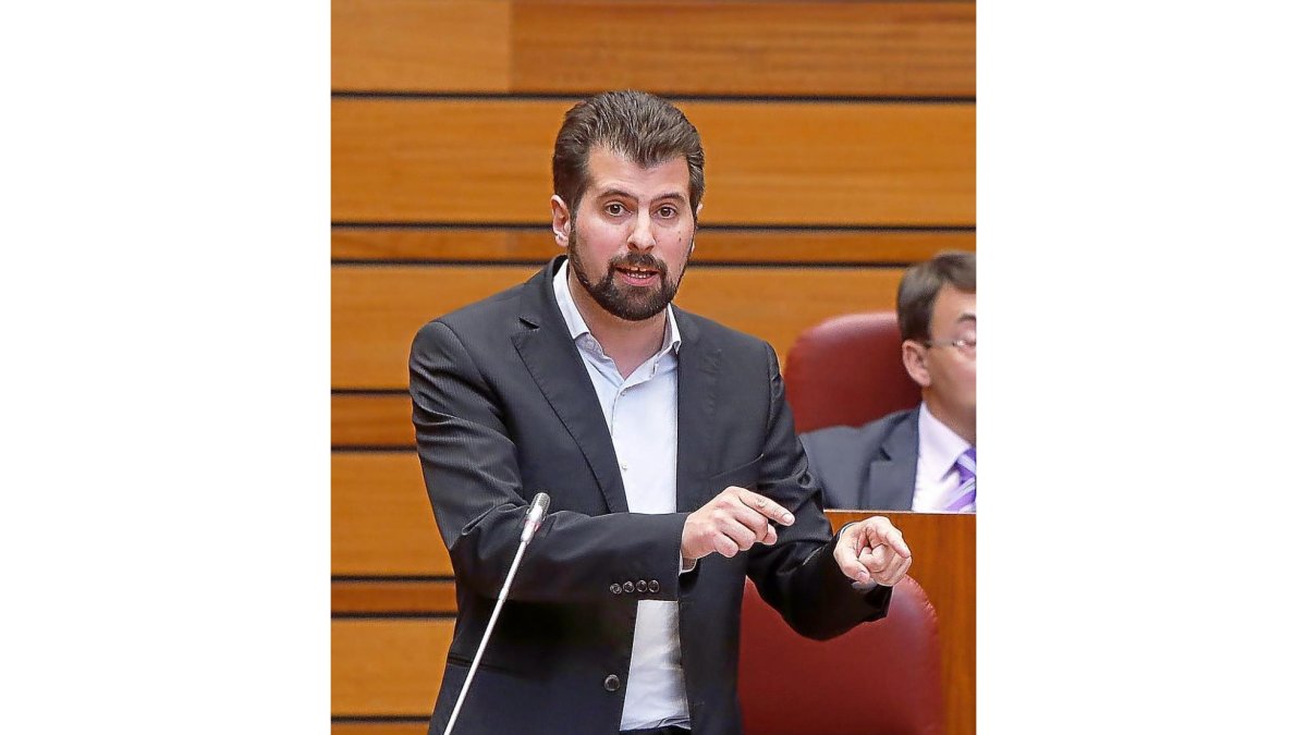 Tudanca, durante su intervención.-J.M. LOSTAU