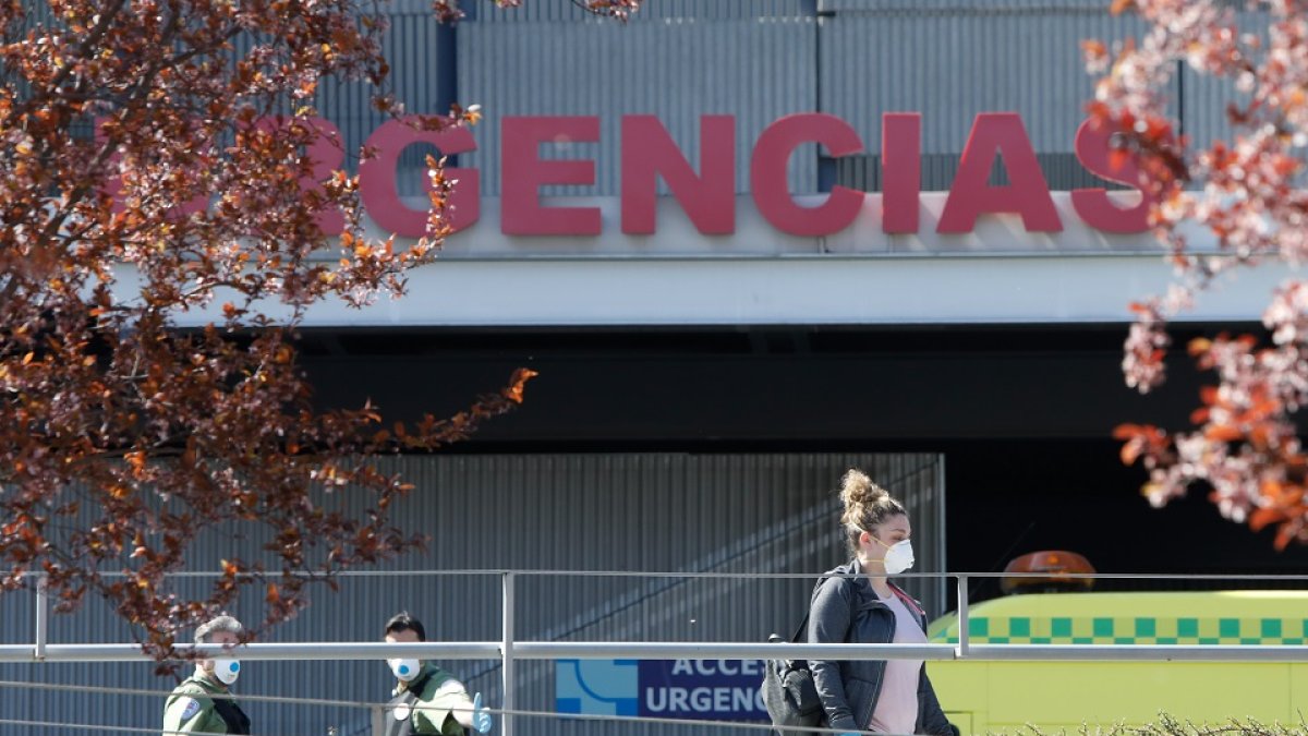 .- JUAN MIGUEL LOSTAU.