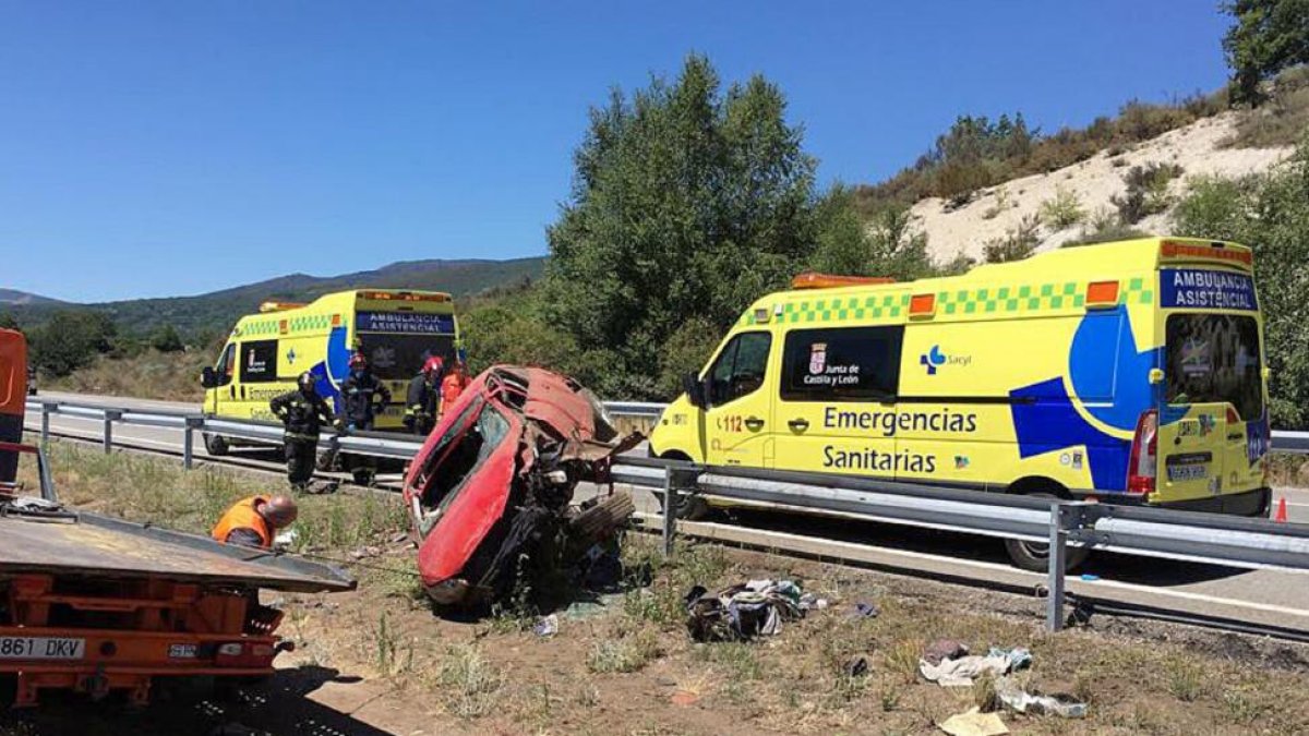 Accidente de tráfico en la autovía A-52, en Cobreros (Zamora).-ICAL