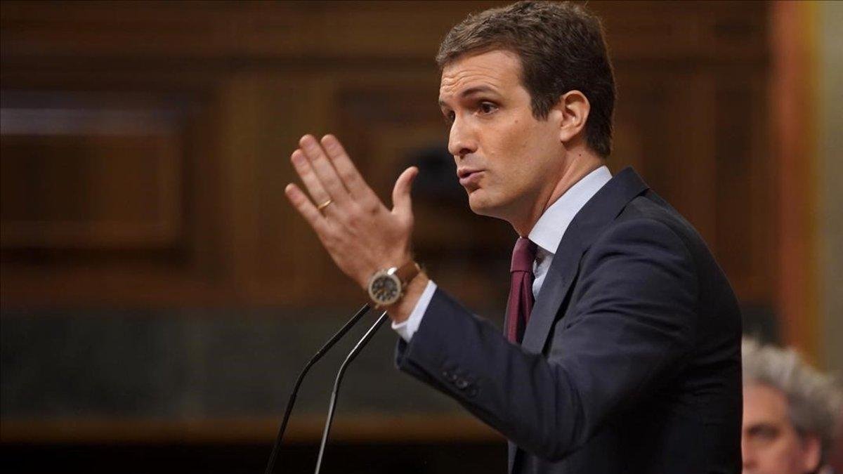Pablo Casado, este miércoles durante su discurso en la tribuna del Congreso.-JOSE LUIS ROCA