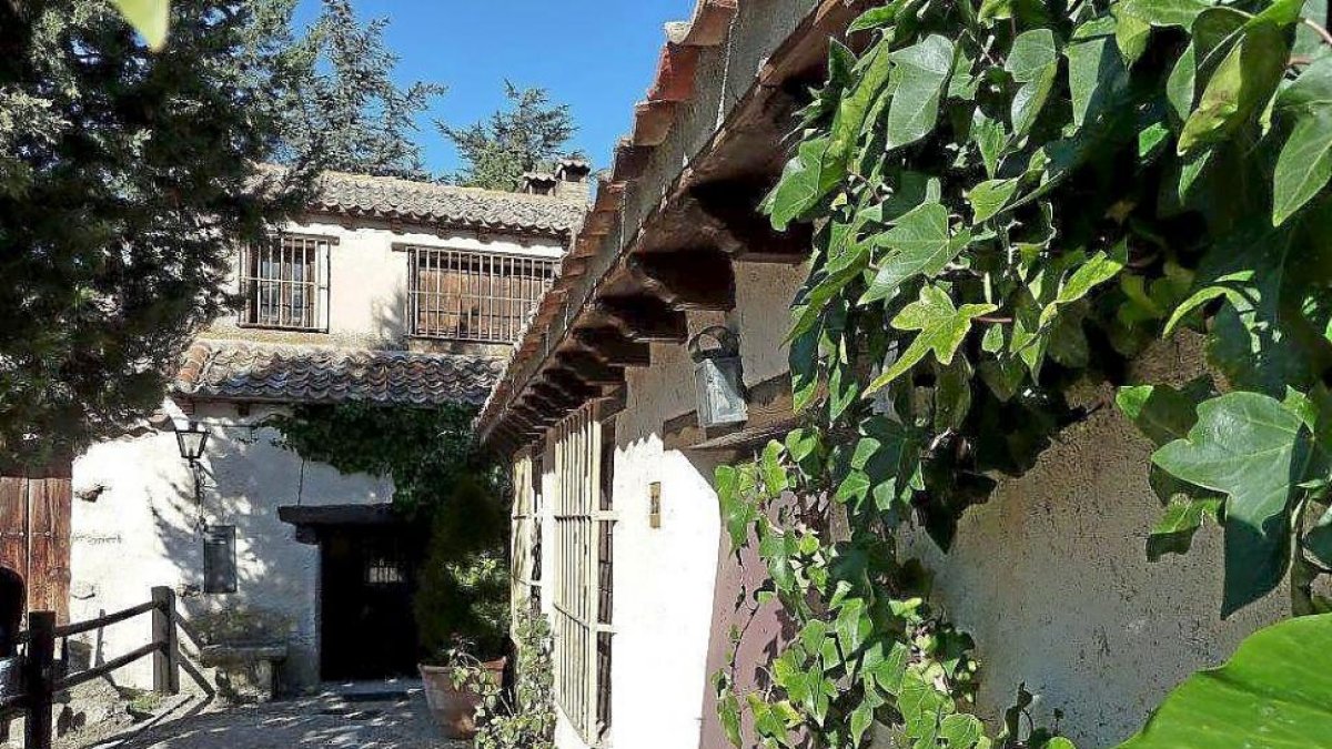 'La Casa de los Catalanes'-Teresa Sanz Viejo