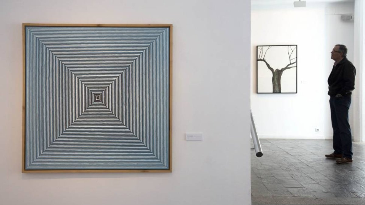 La sala de exposiciones de la Salina acoge una exposición de pinturas y grabados de Carlos Civieta-Ical