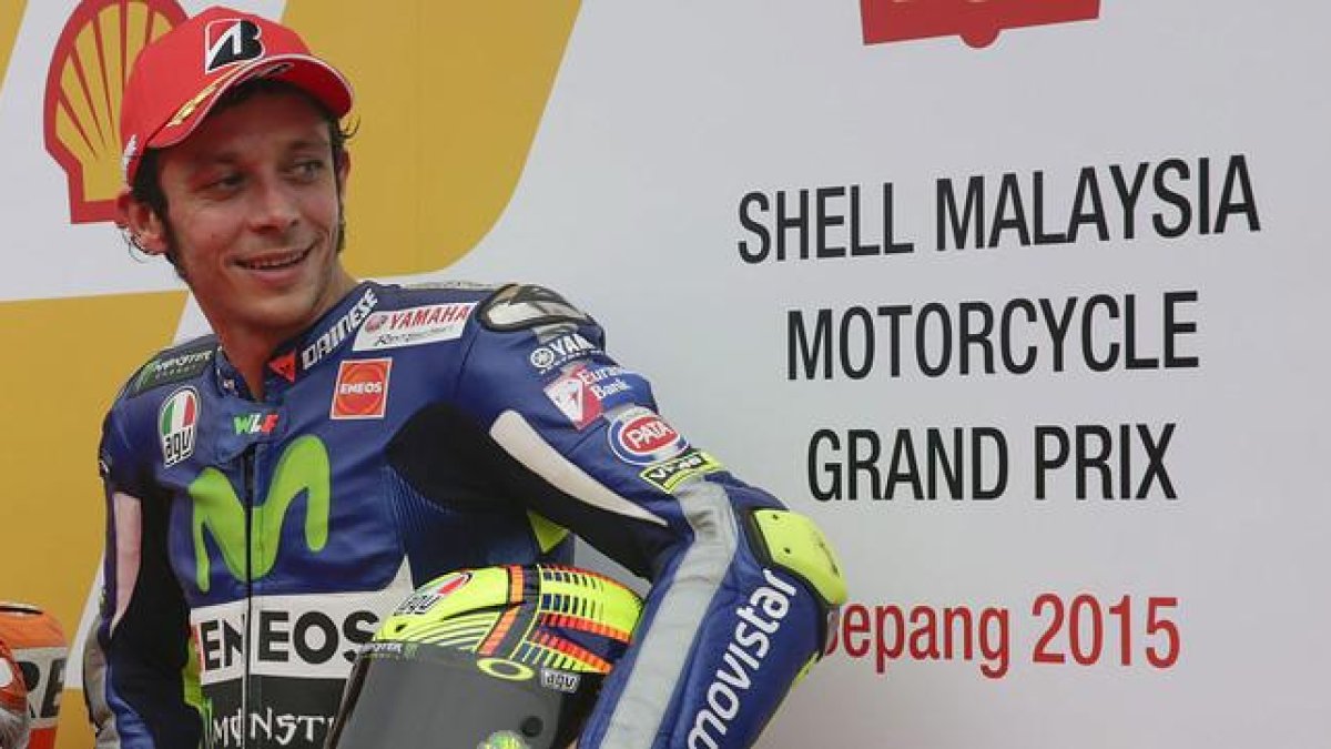Valentino Rossi, tras la cualificación del GP de Malasia, en el circuito de Sepang.-EFE / FAZRY ISMAIL