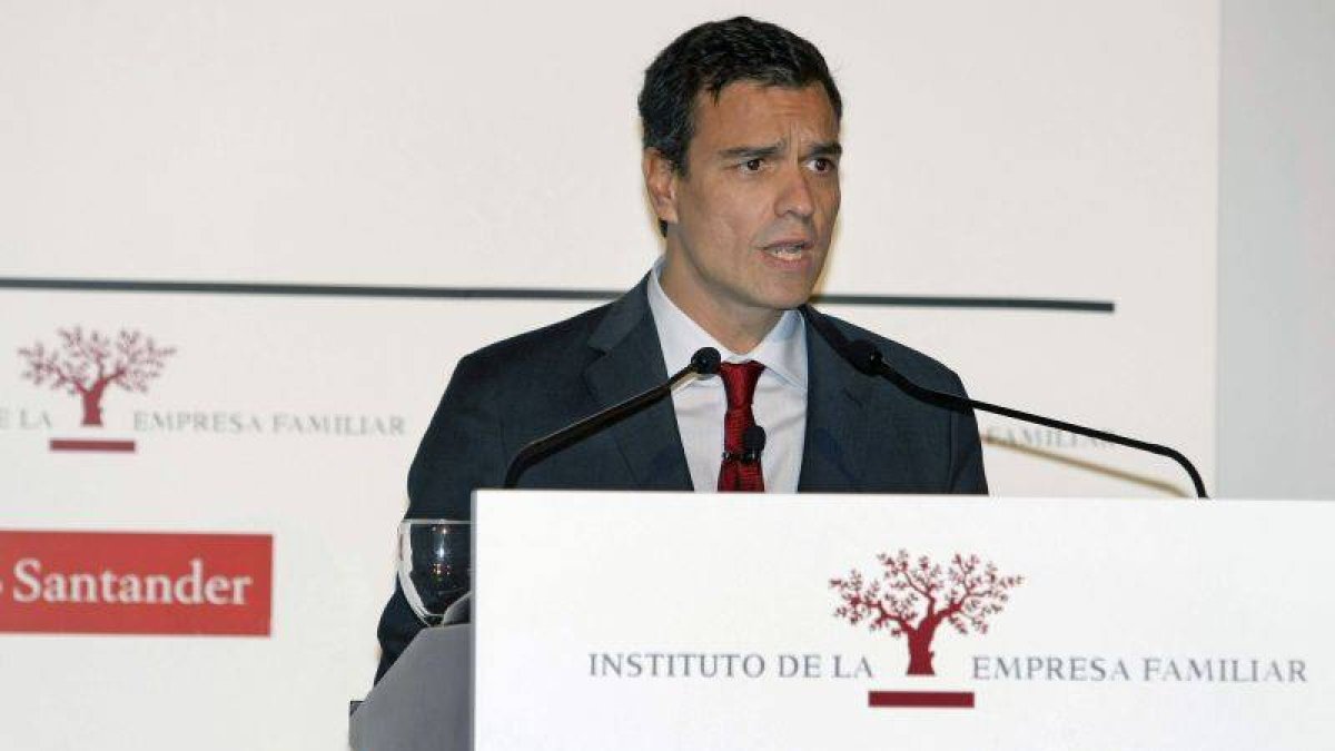 El secretario general del PSOE, Pedro Sánchez, durante la conferencia que pronunció tras la inauguración del XVII Congreso Nacional de la Empresa Familiar.-Foto: EFE