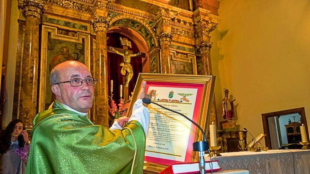José Manuel Ramos Gordón durante el homenaje recibido en Tábara.-E. M.