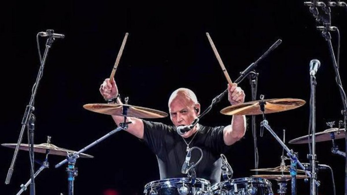 Chris Slade en concierto.- E. M.
