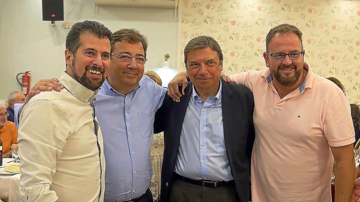 Luis Tudanca, Guillermo Fernández Vara, Luis Planas y Antonio Rodríguez, en un momento del acto en Mérida.-ICAL