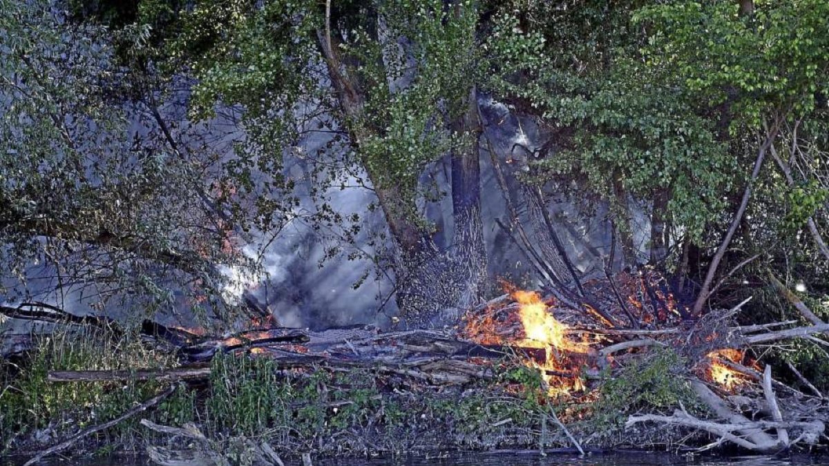 El incendio que tuvo lugar en Simancas-Alberto Mingueza