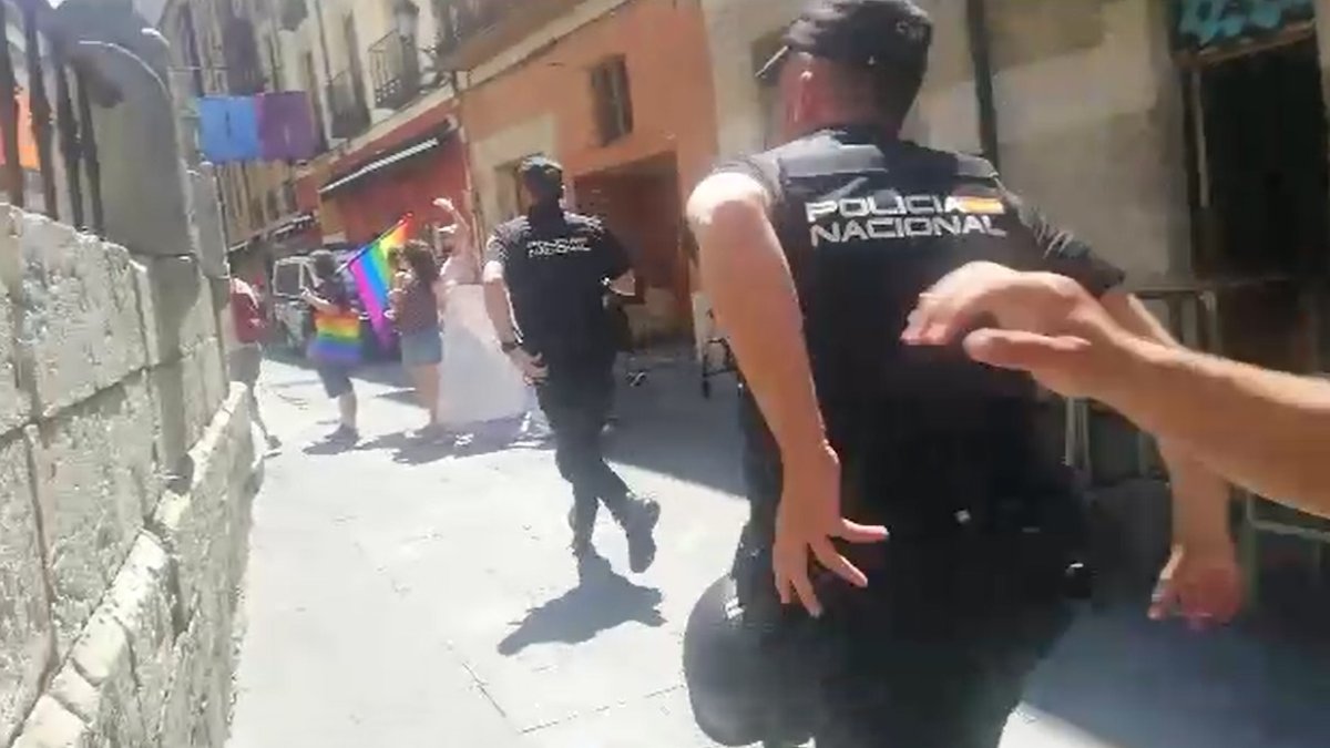 Pelea a las puertas de la catedral de Valladolid. E.M.