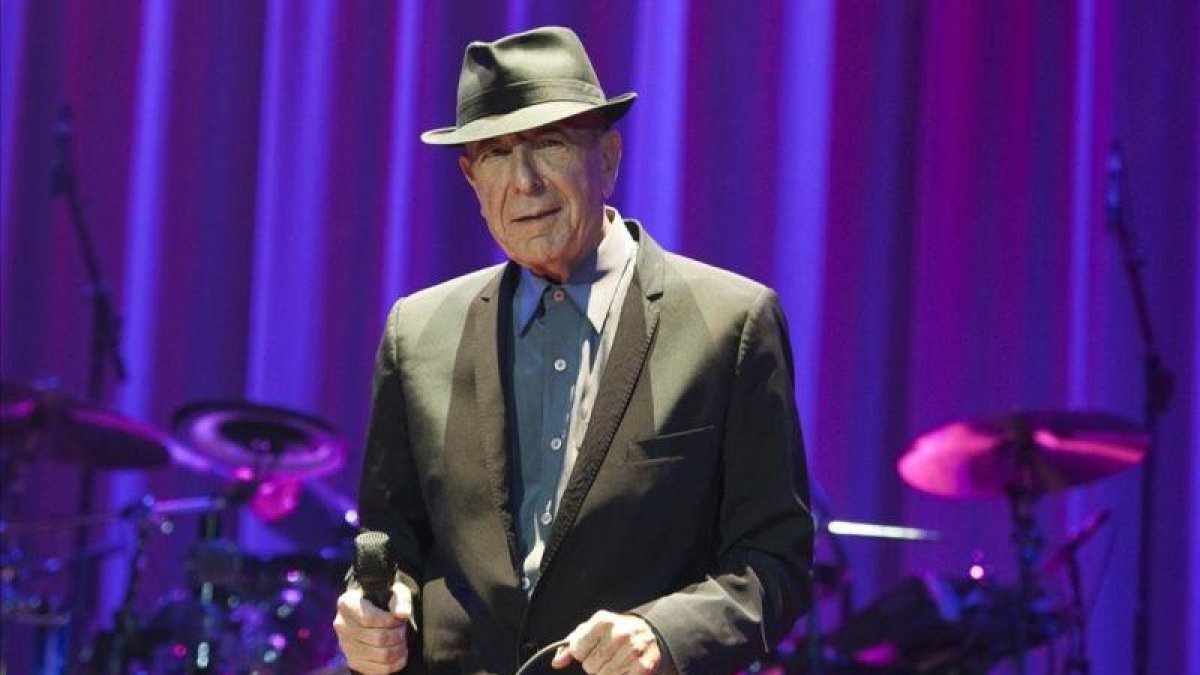 Leonard Cohen, en el Palau Sant Jordi, en octubre del 2012.-FERRAN SENDRA