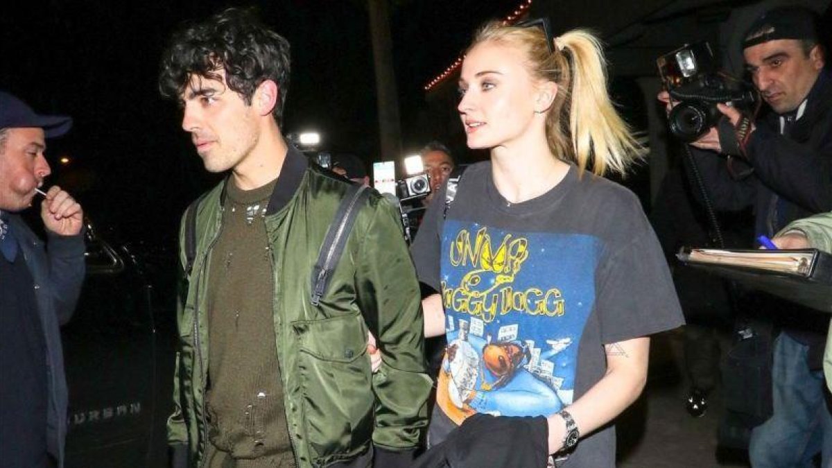 Joe Jonas y Sophie Turner, en Los Ángeles.-GC IMAGES / BAUER GRIFFIN