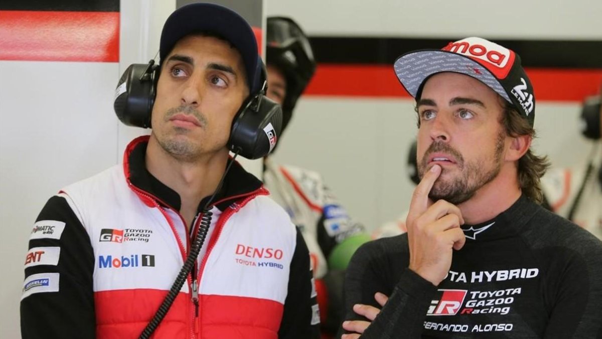 Sebastien Buemi y Fernando Alonso, grandes protagonistas en el triunfo de hoy de Toyota en Silverstone. /-EFE