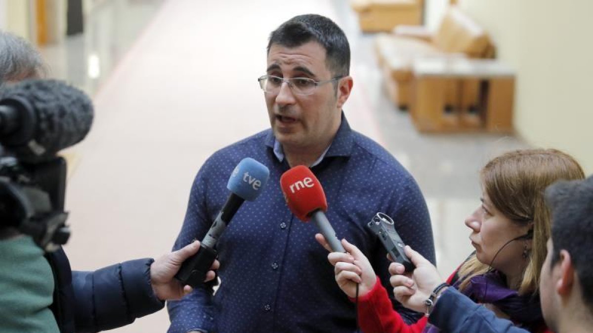José Luis Ábalos, el pasado 28 de marzo en la sede del PSOE.-DAVID CASTRO