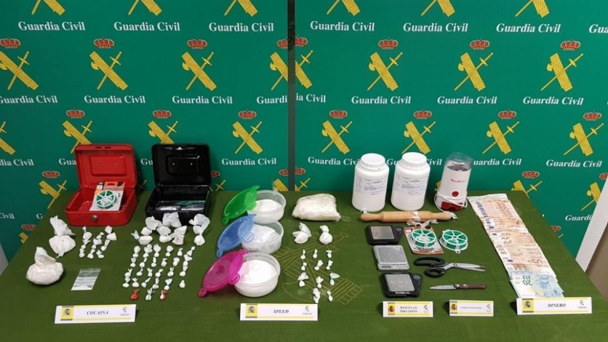 Material incautado en la detención.-EUROPA PRESS