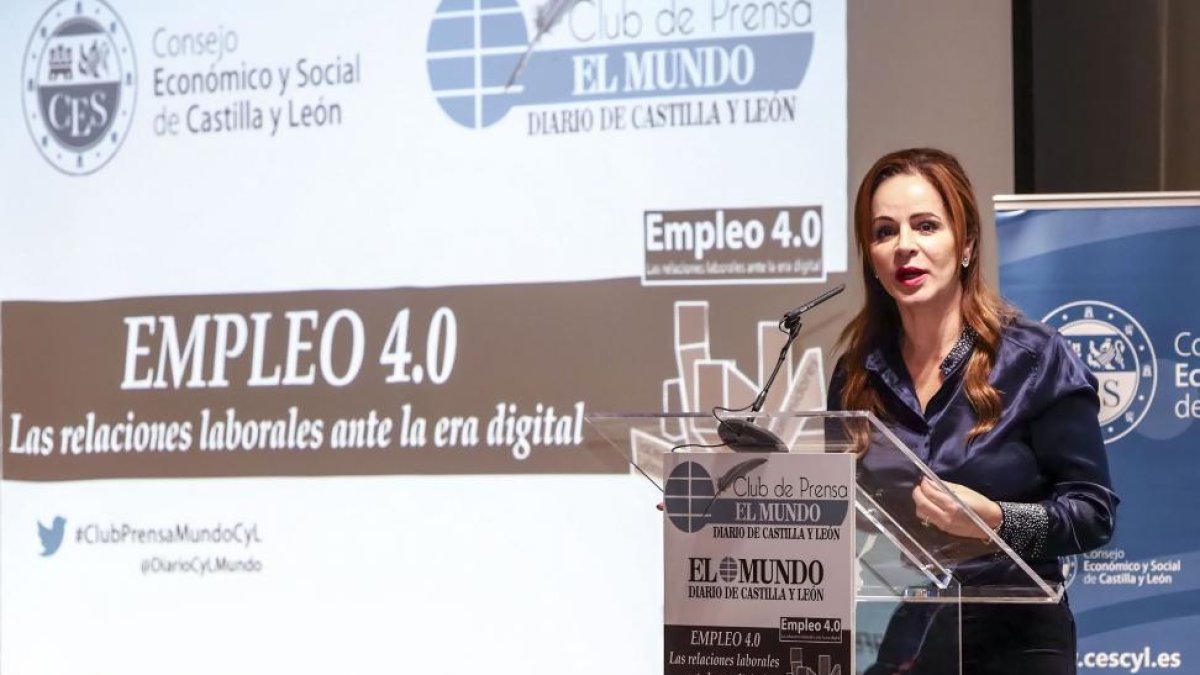 ilvia Clemente, presidenta de las Cortes de Castilla y León, clausura la jornada sobre 'Empleo 4.0'-R. VALTERO / ICAL