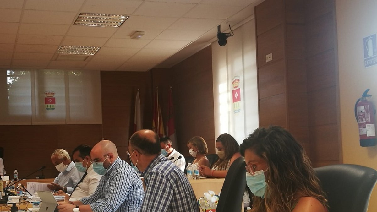 Imagen del pleno celebrado hoy en Arroyo de la Encomienda. - E. M.