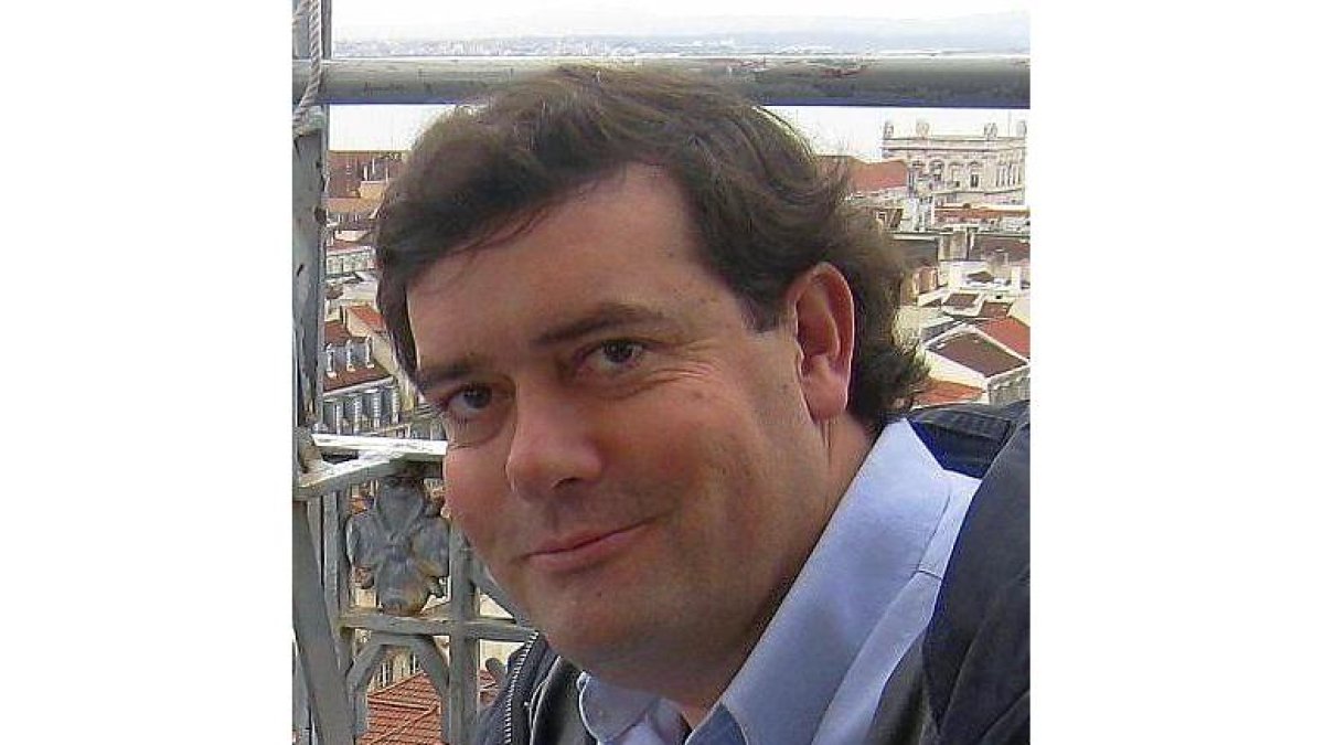 Ángel Macías.-E.M