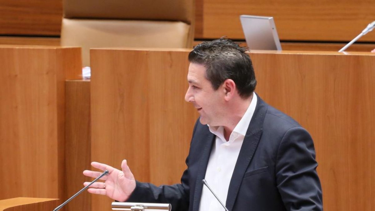 Intervención del portavoz de UPL, Luis Mariano Santos, en el debate del estado de la Comunidad.-ICAL