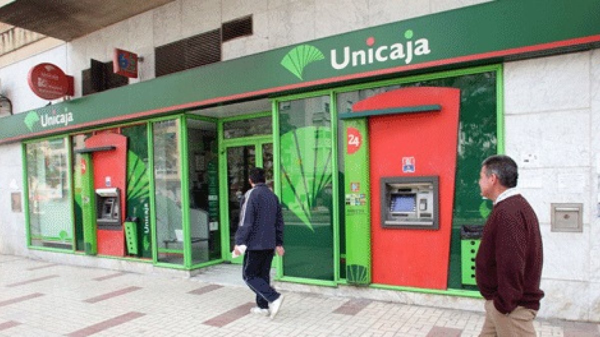 Sucursal de Unicaja Banco.- E. M.