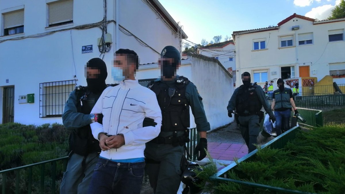 Detención de uno de los integrantes de la banda del BMW. - EM
