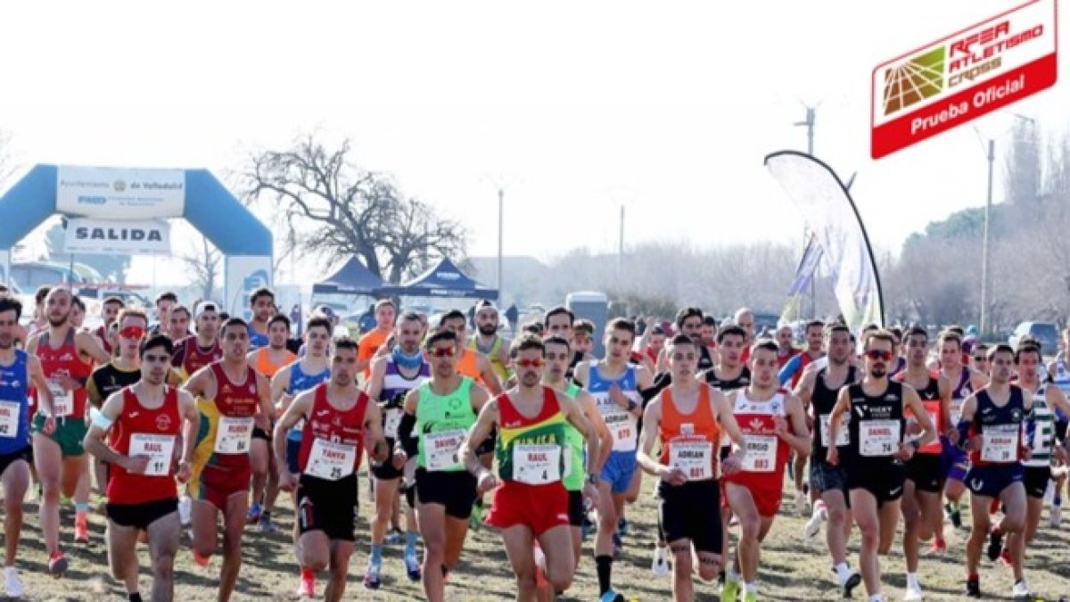 Foto del cartel anunciador, con  la salida de la última edición.