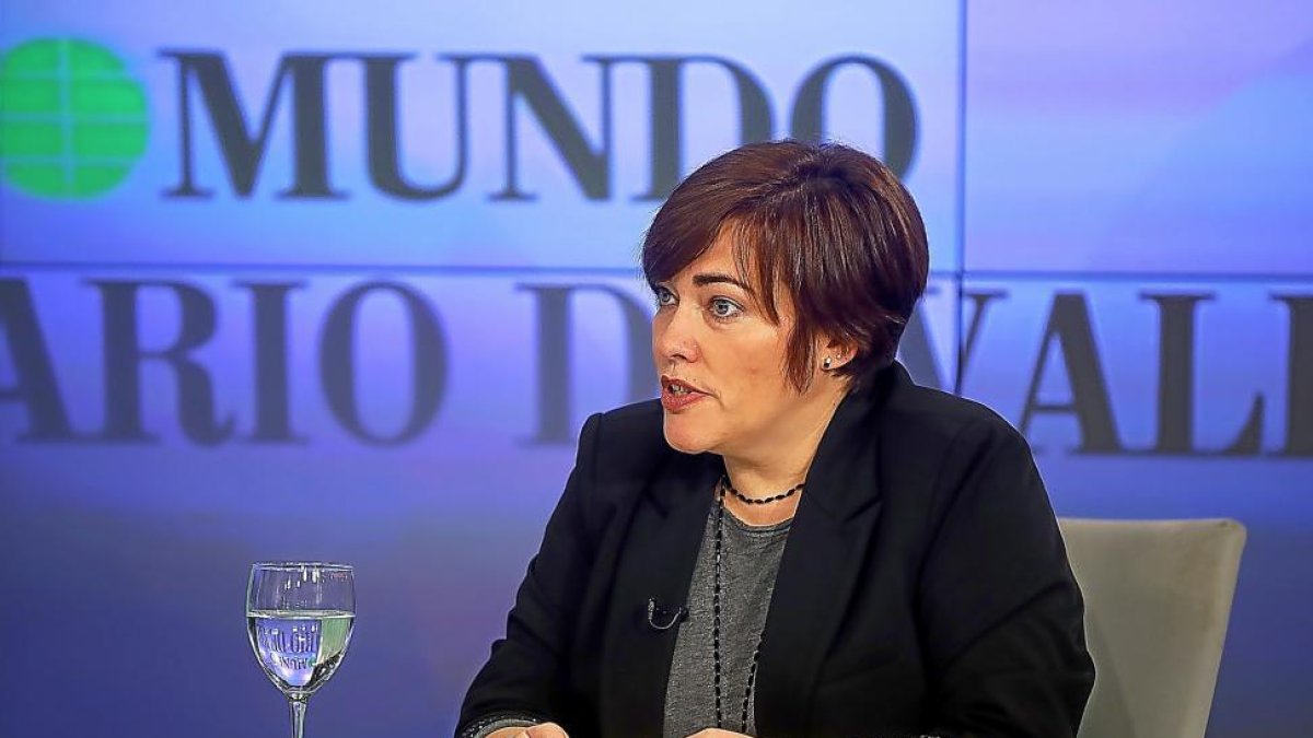 Charo Chávez durante ‘La Quinta Esquina’, programa emitido en La 8 de Valladolid.-PHOTOGENIC - JOSÉ C. CASTILLO