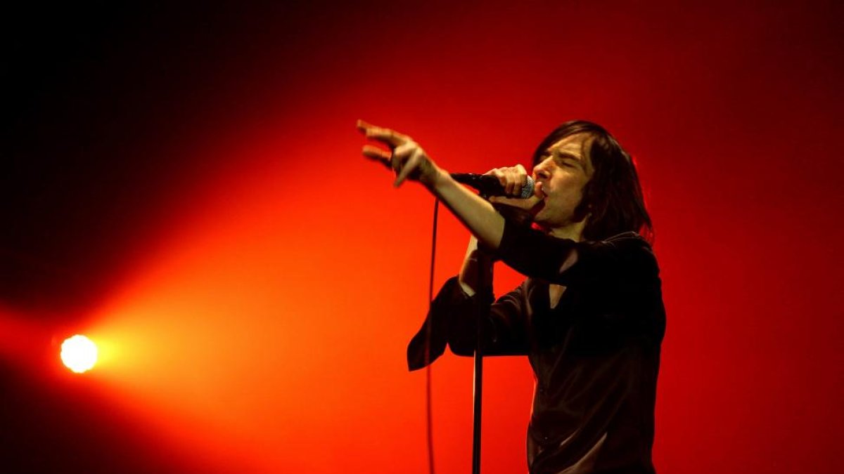 El cantante del grupo escocés Primal Scream.-EL MUNDO