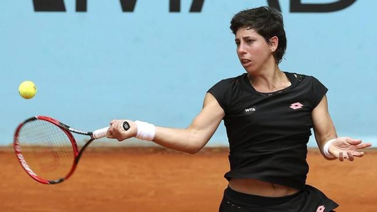 La tenista española Carla Suárez en la primera ronda de torneo Mutua Madrid Open.-Foto:   EFE / CHEMA MOYA