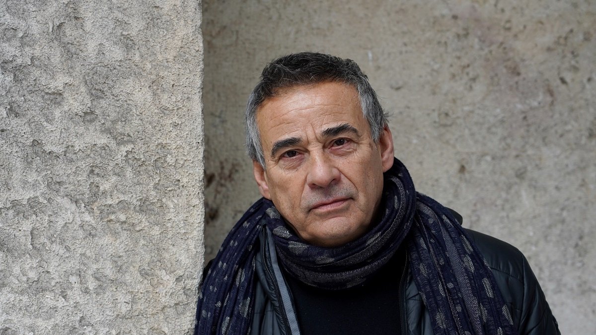 Eduard Fernández en la presentación de 'Todas las canciones de amor' en el Teatro Calderón.- ICAL