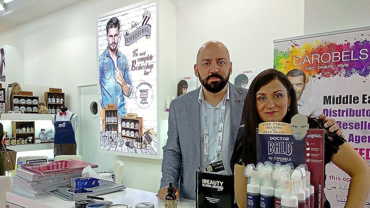 Juan José Cabero, CEO de Carobels, y María Aparicio, responsable de Exportación de la empresa leonesa.-EL MUNDO