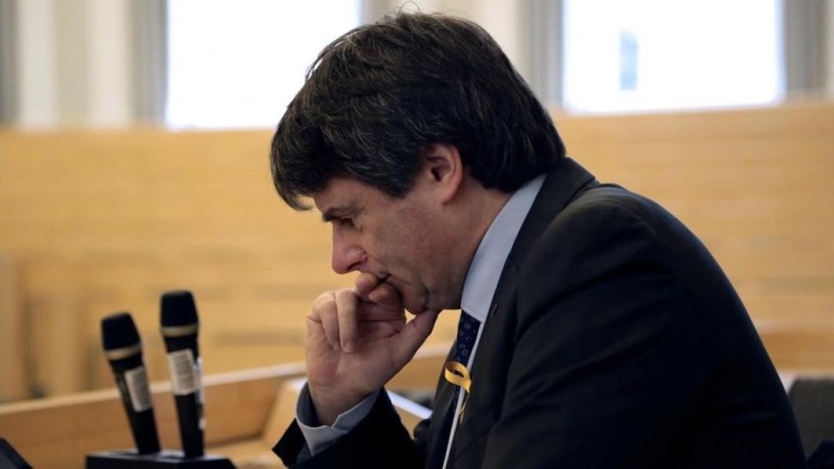Puigdemont-JUANJO GALÁN