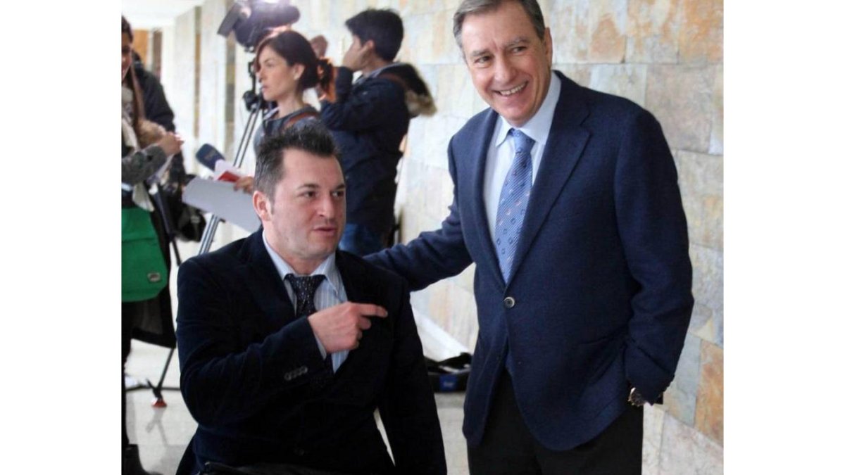 El consejero de Educación, Juan José Mateos, y el presidente del Cermi, Francisco Sardón-Ical