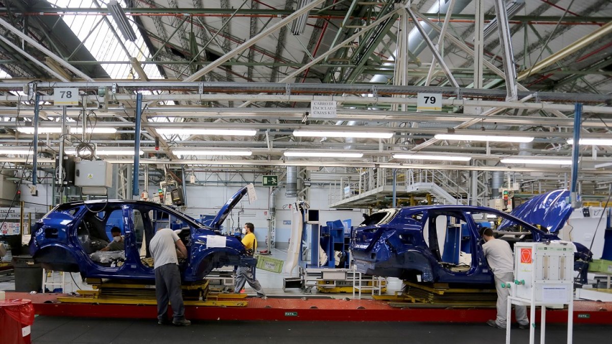 Montaje del Captur en la factoría de Renault.- ICAL