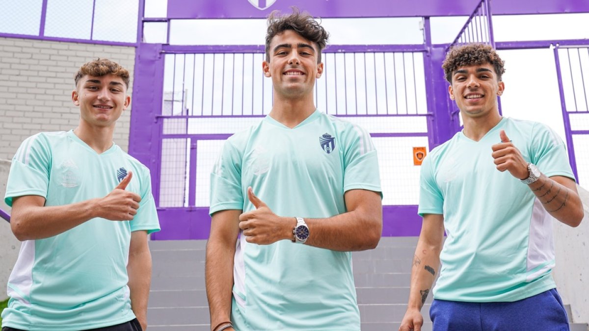 Chuki, Aceves y Arroyo tras prorrogar su vínculo. / RV. / A. PUENTE