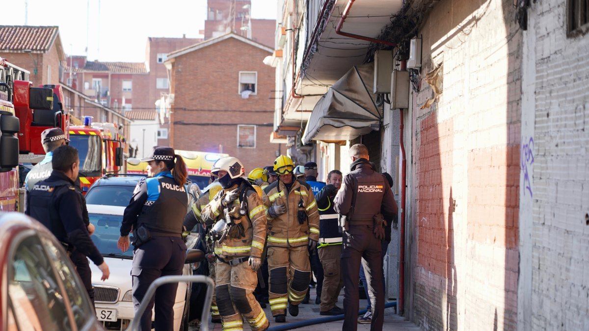 Incendio en un edificio de la calle Cisne. -ICAL.