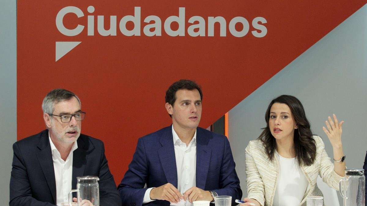 Villegas, Rivera y Arrimada, en la reunión de ayer de la ejecutiva.-ICAL