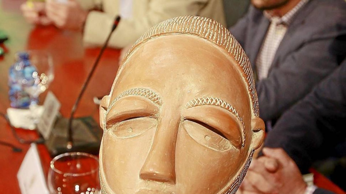 'Cabeza Katsina'-J.M. Lostau