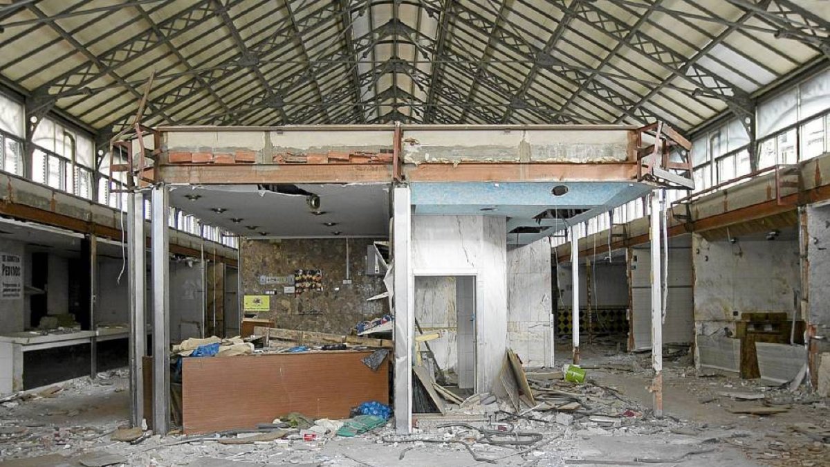 Interior del Mercado del Val-J.M.Lostau