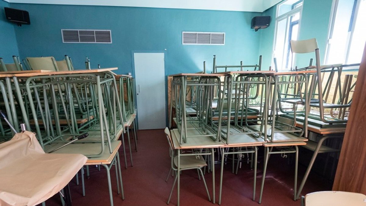 Clase desmantelada, fotografía de archivo. E.M.