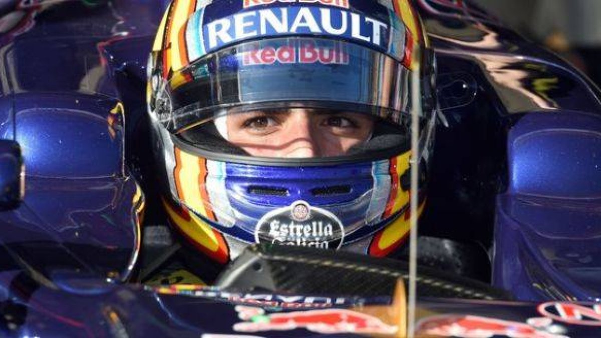 Carlos Sainz júnior en su Toro Rosso.-Foto: WILLIAM WEST / AFP