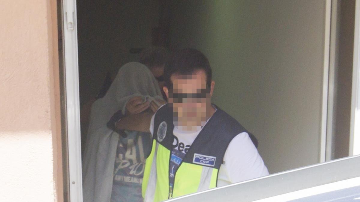 El violador del ascensor el día que fue detenido en Segovia.-ICAL.