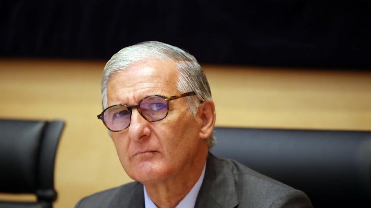 Comparecencia del catedrático de Derecho Mercantil de la Universidad Juan Carlos I Alberto Ureba en la comisión de investigación de las cajas ahorro en las Cortes de Castilla y León.-ICAL