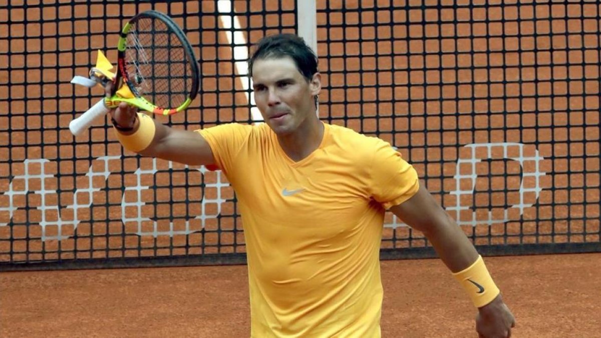 Nadal celebra su primera victoria en Madrid.-/ EFE / KIKO HUESCA