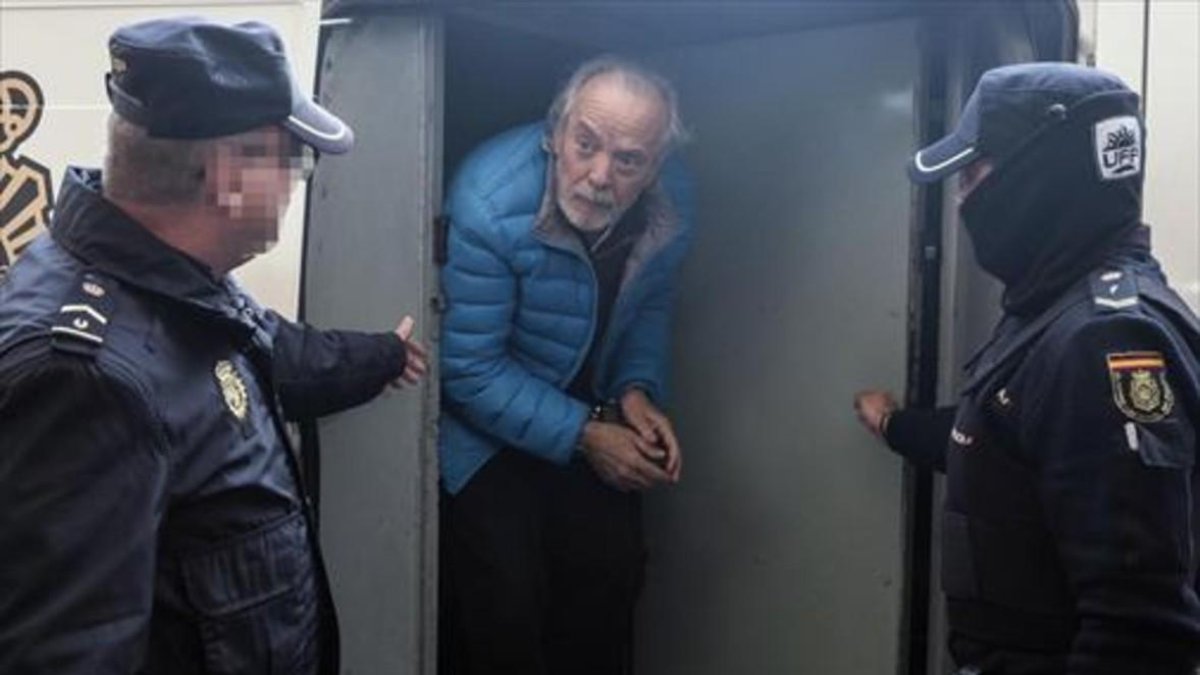 Bartolomé Tolo Cursach, a su llegada a los juzgados de Palma, en marzo.-CATI CALDERA/ EFE