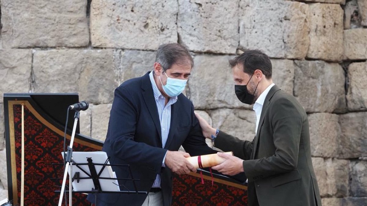 José Andrés Sanz y Conrado Íscar durante el acto conmemorativo.- E. M.