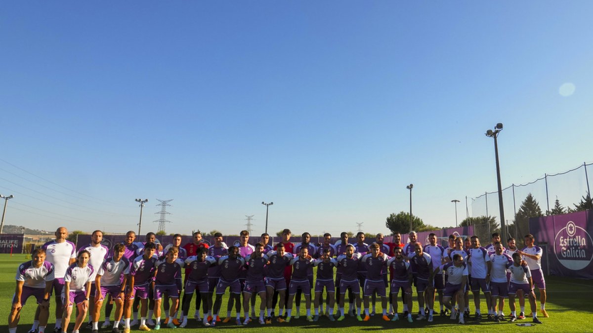 Primer entrenamiento del Real Valladolid 2023-24/ PHOTOGENIC/MIGUEL ÁNGEL SANTOS